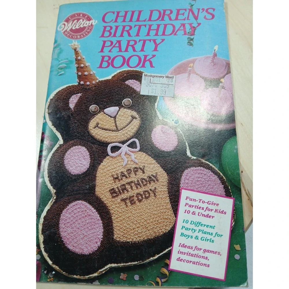 Two‎ Vintage 1980s WILTON Cake DECORATING Easy As  & Birthday Recipe Booklet!